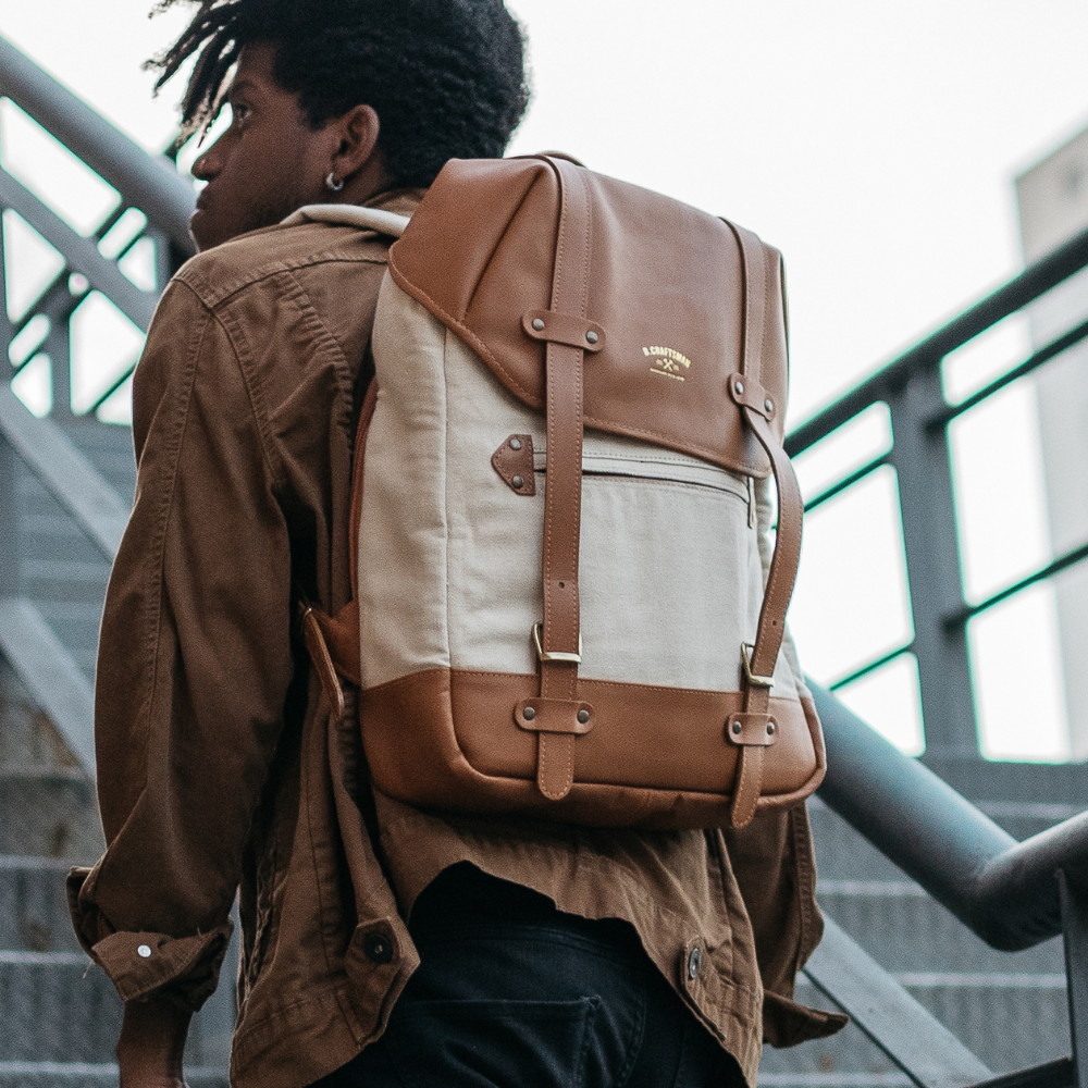 Mochila Couro Off-White e Caramelo Roadstar Special