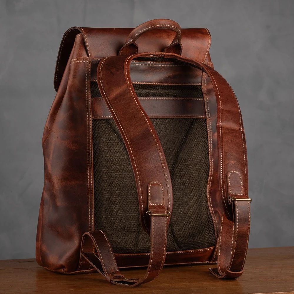 Mochila Couro Marrom Freya