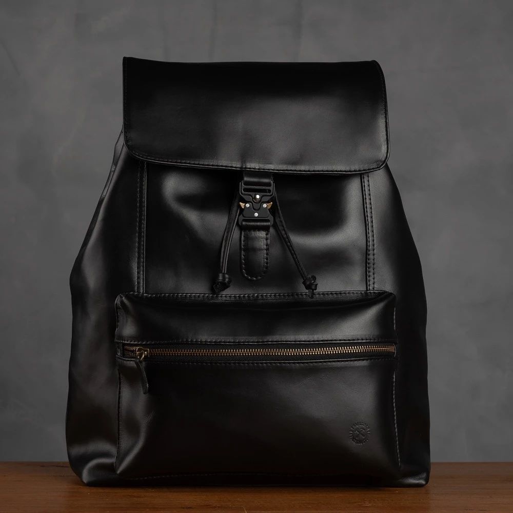Mochila Couro Preto Freya