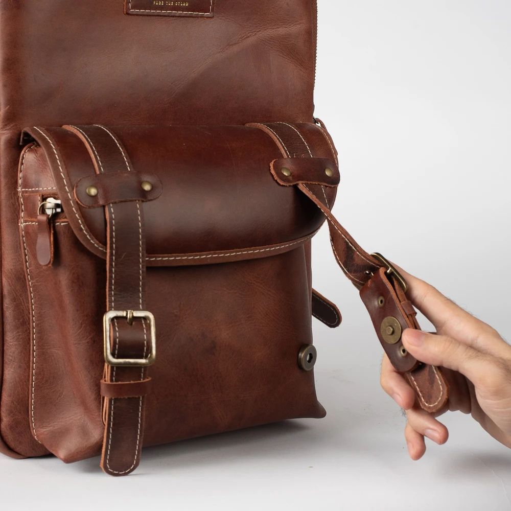 Mochila Couro Marrom Hunter