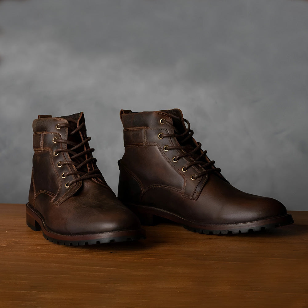 Coturno Masculino de Couro Marrom Otávio