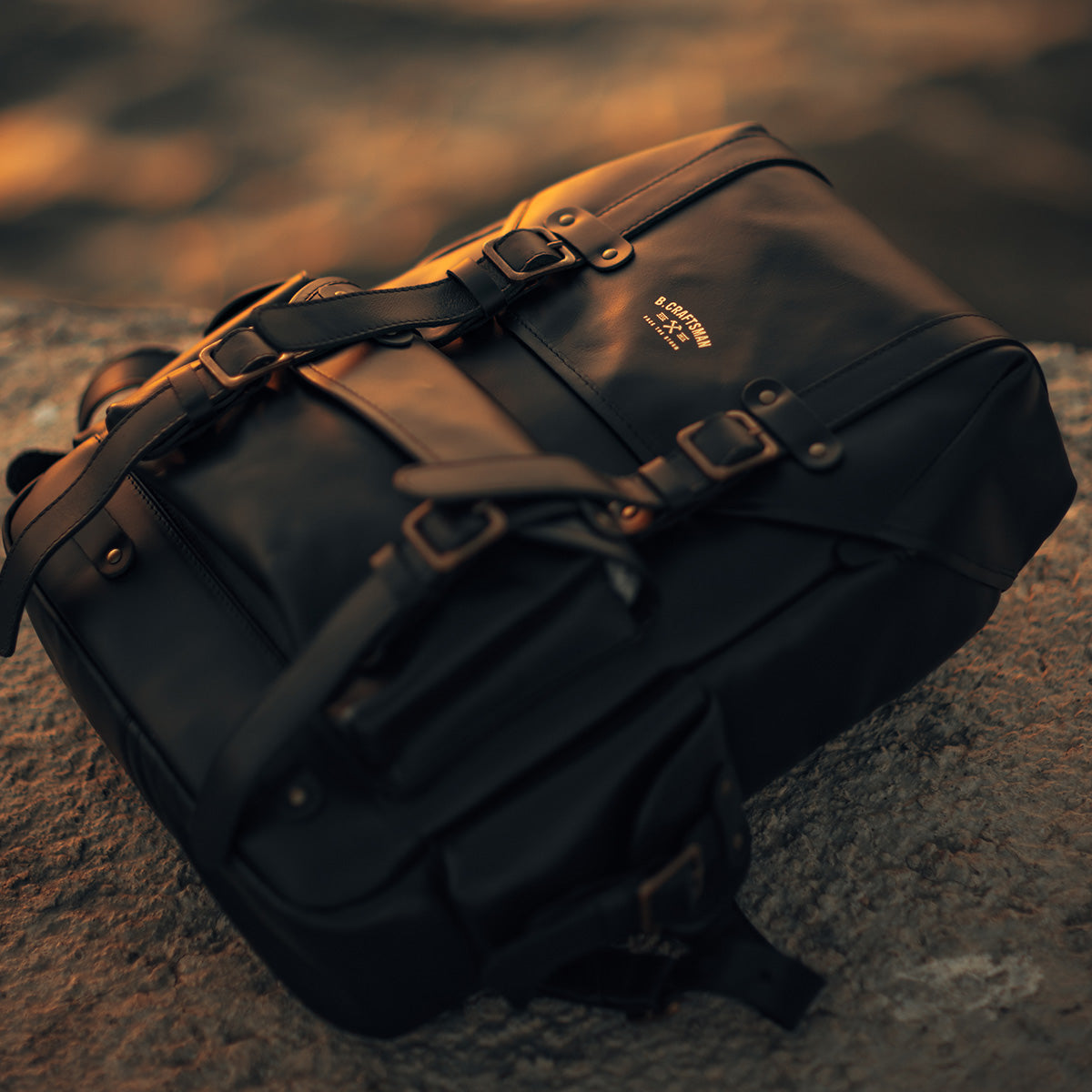 Mochila Couro Preto Ragnar