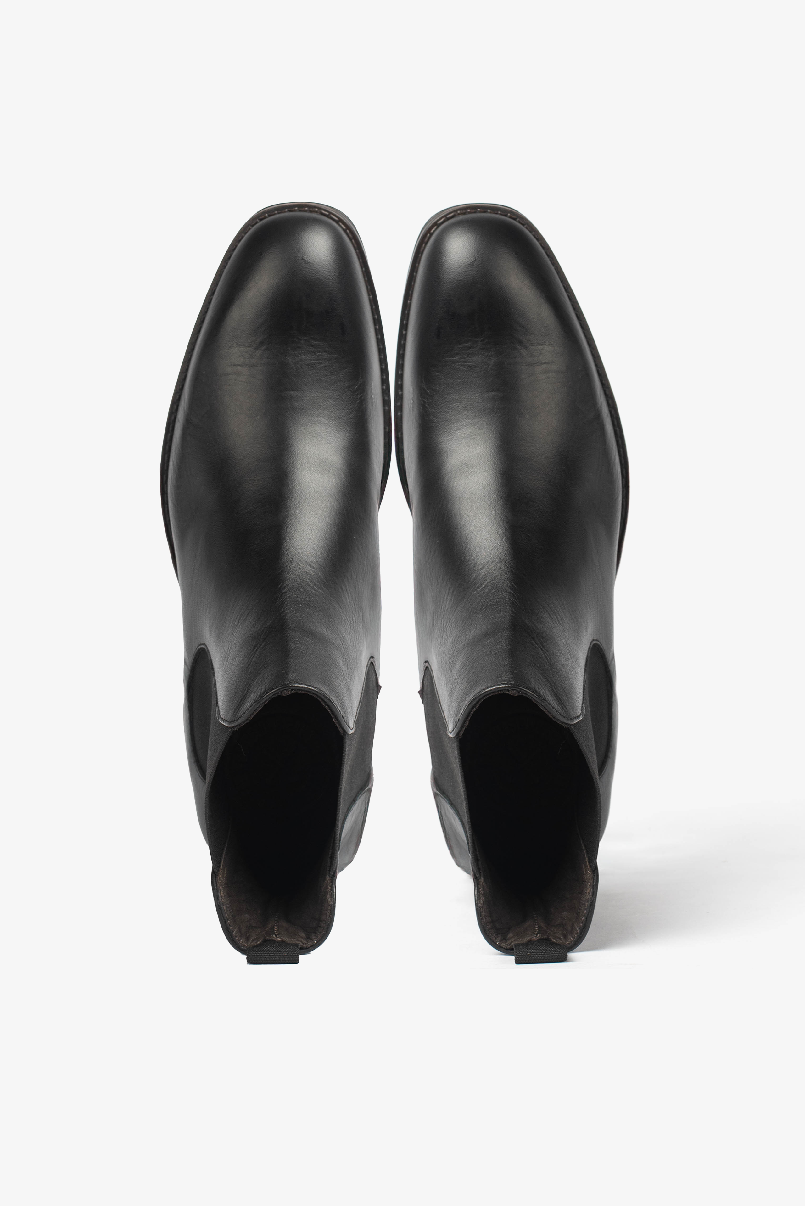 Bota Couro Preto Clássico Chelsea