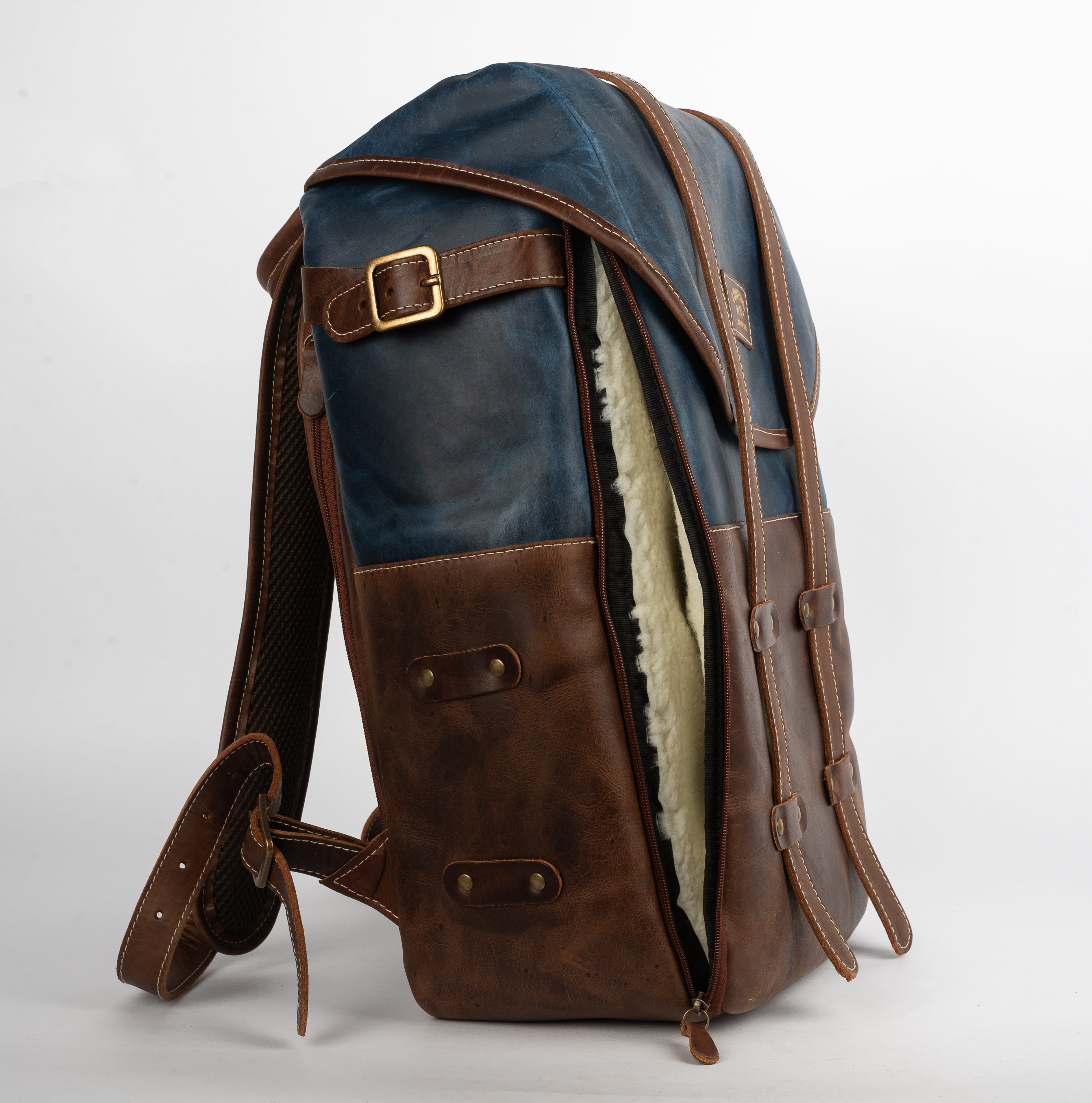 Mochila Couro Marrom com Couro Azul Arya Special