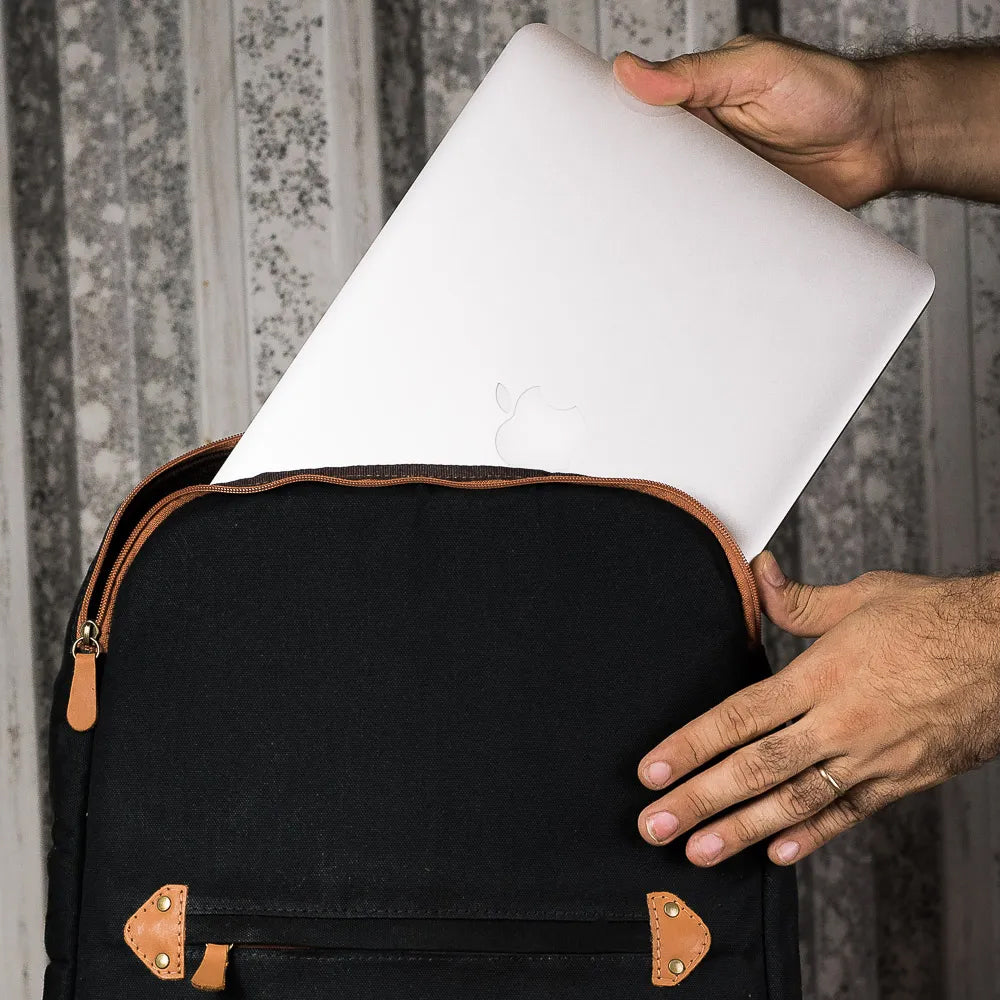 Mochila Couro Caramelo e Lona Preta Roadstar