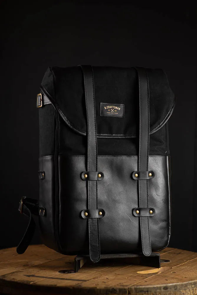 Mochila Couro Preto Lona Preta Arya