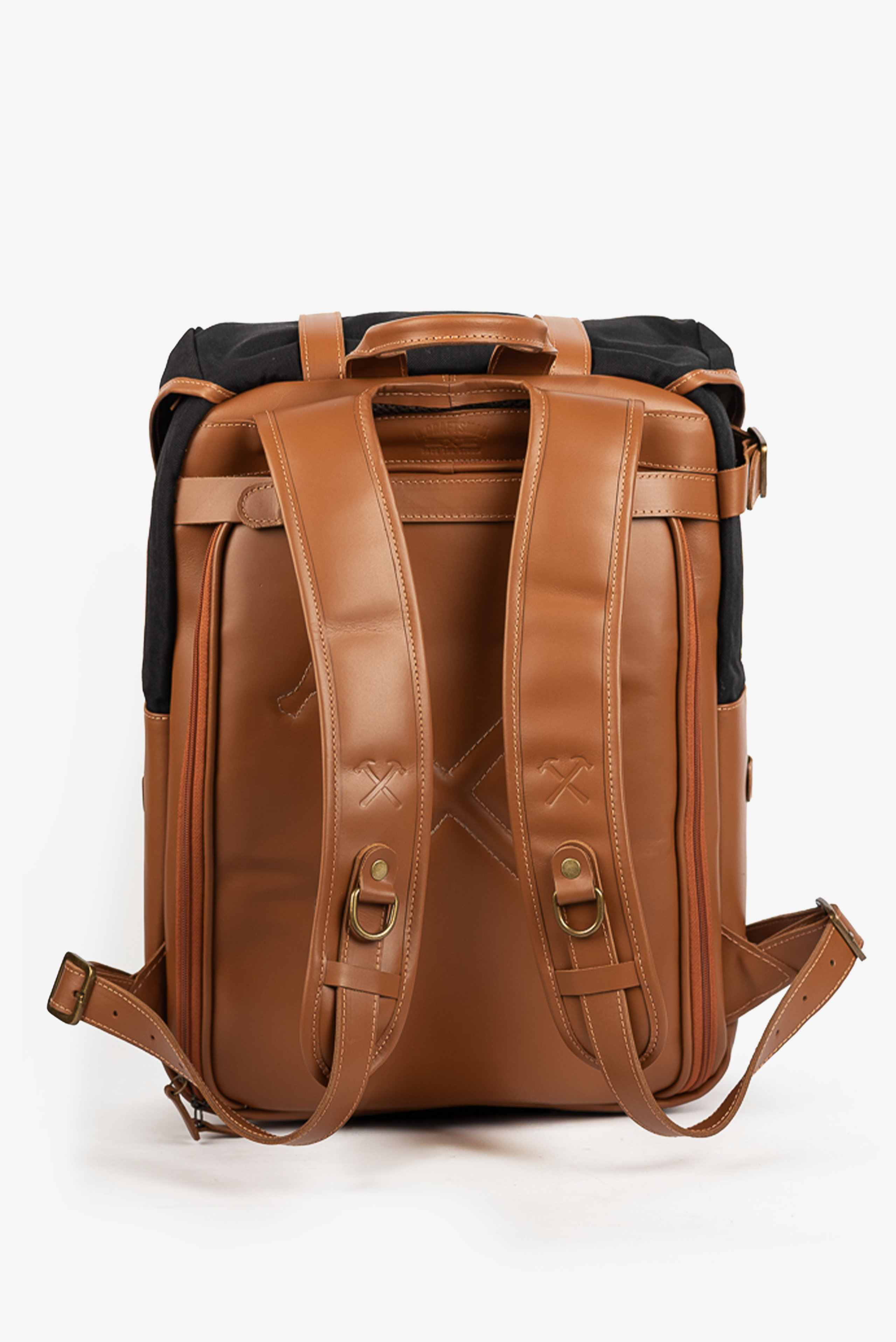 Mochila Couro Caramelo Lona Preta Arya