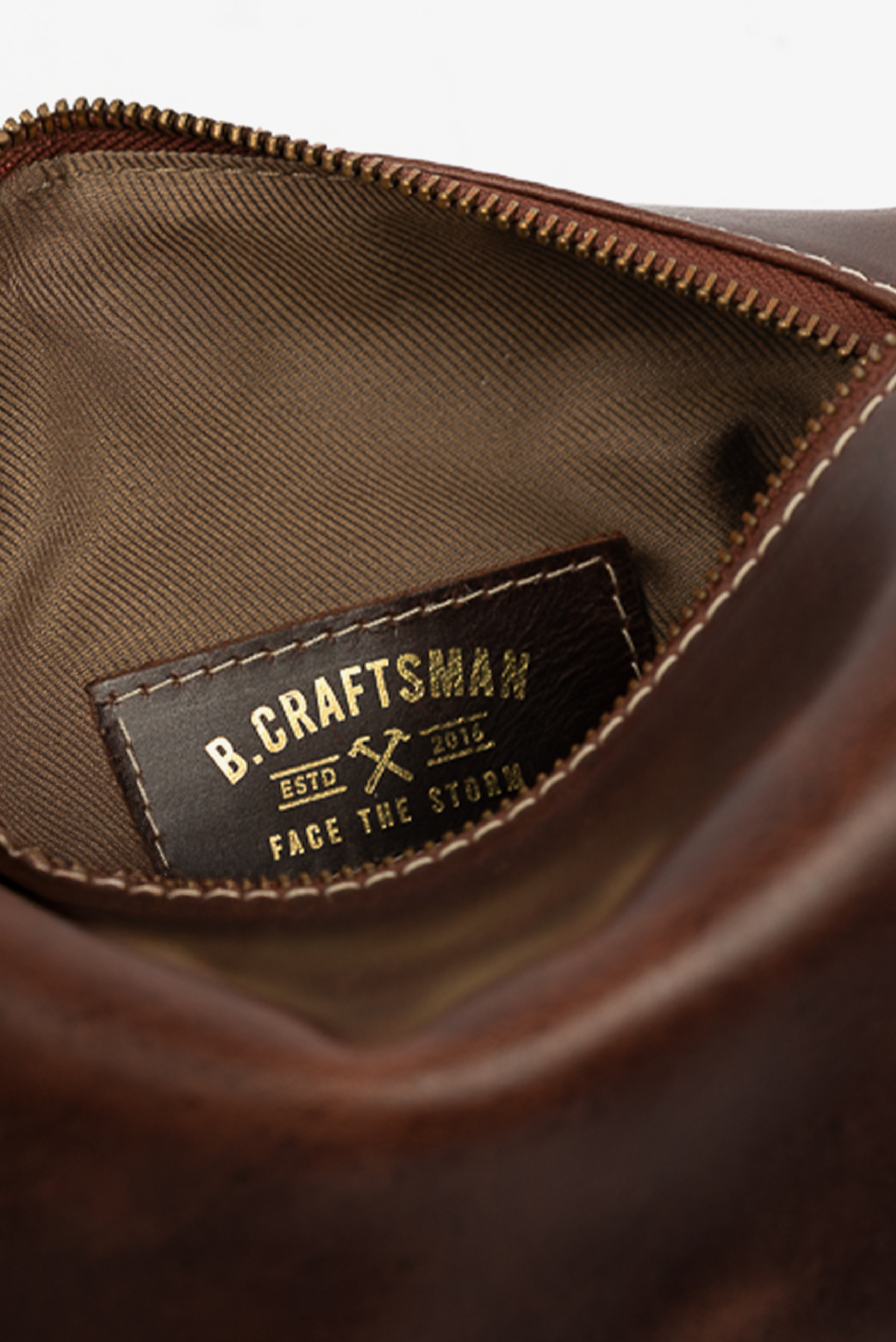 Necessaire Couro Pinhão B. Craftsman