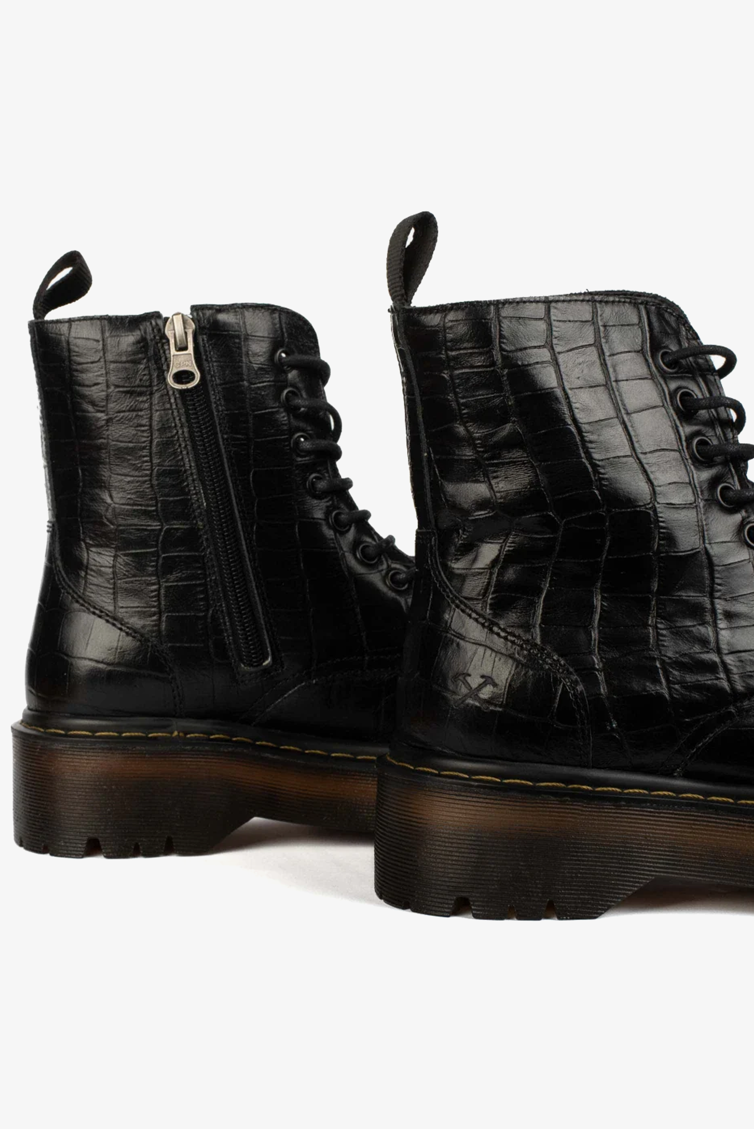 Bota Couro Preto Patti Croco