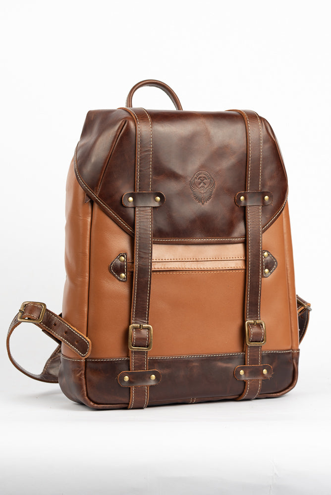 Mochila Metamorphosis Couro Caramelo com Couro Café